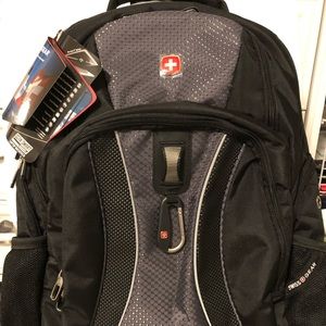 Swiss Gear 🎒 Backpack (Scan Smart)- **BRAND NEW**